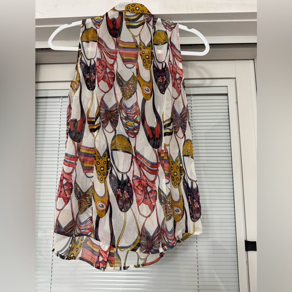 Cache Ruffled Sleeveless Blouse - Picture 2 of 3